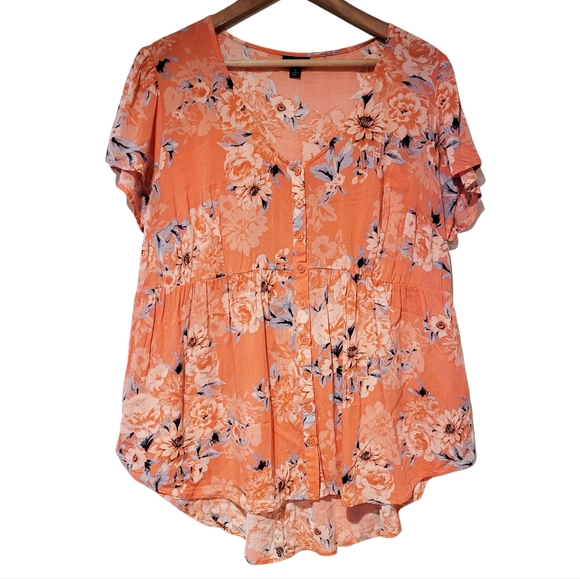 torrid Tops - *Final Price* Torrid Floral Babydoll V-neck Tunic Blouse Coral Size 0 / L